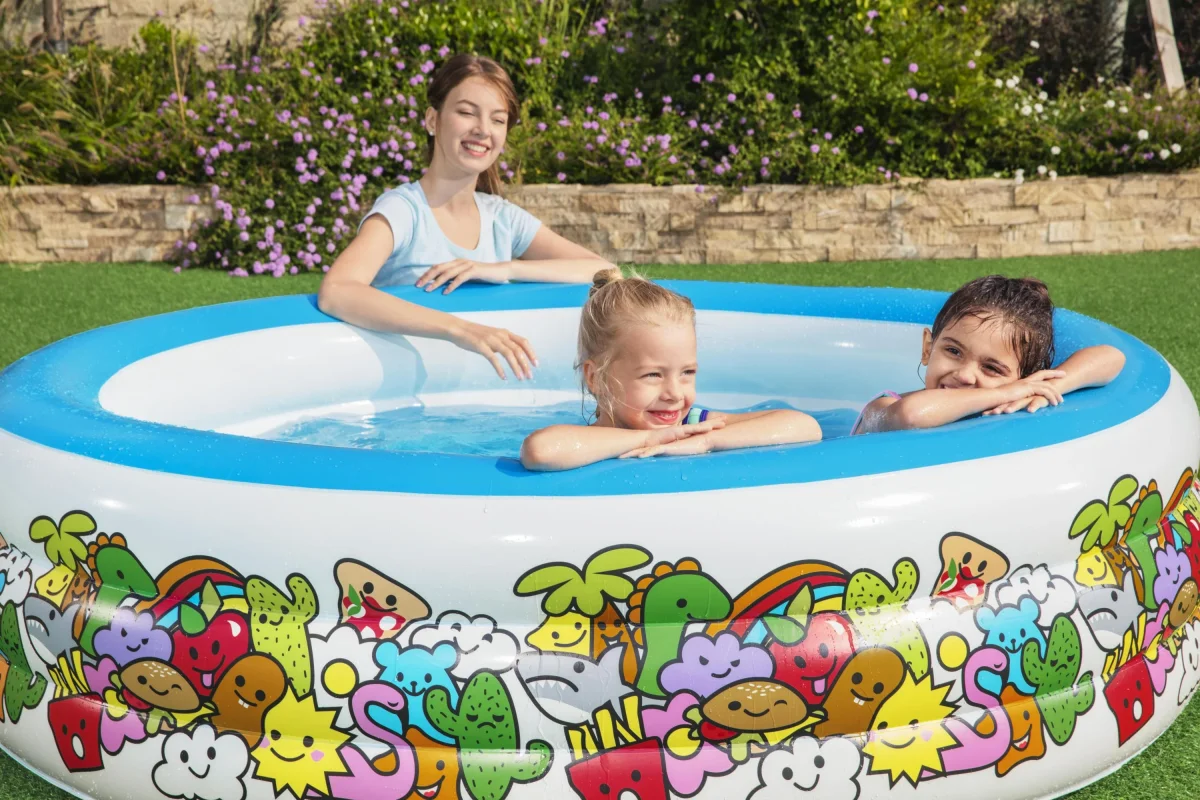 PISCINE POUR ENFANTS «PISCINE DE JEUX»